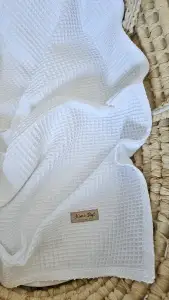 kocyk wafelkowy z koronka BIAŁY