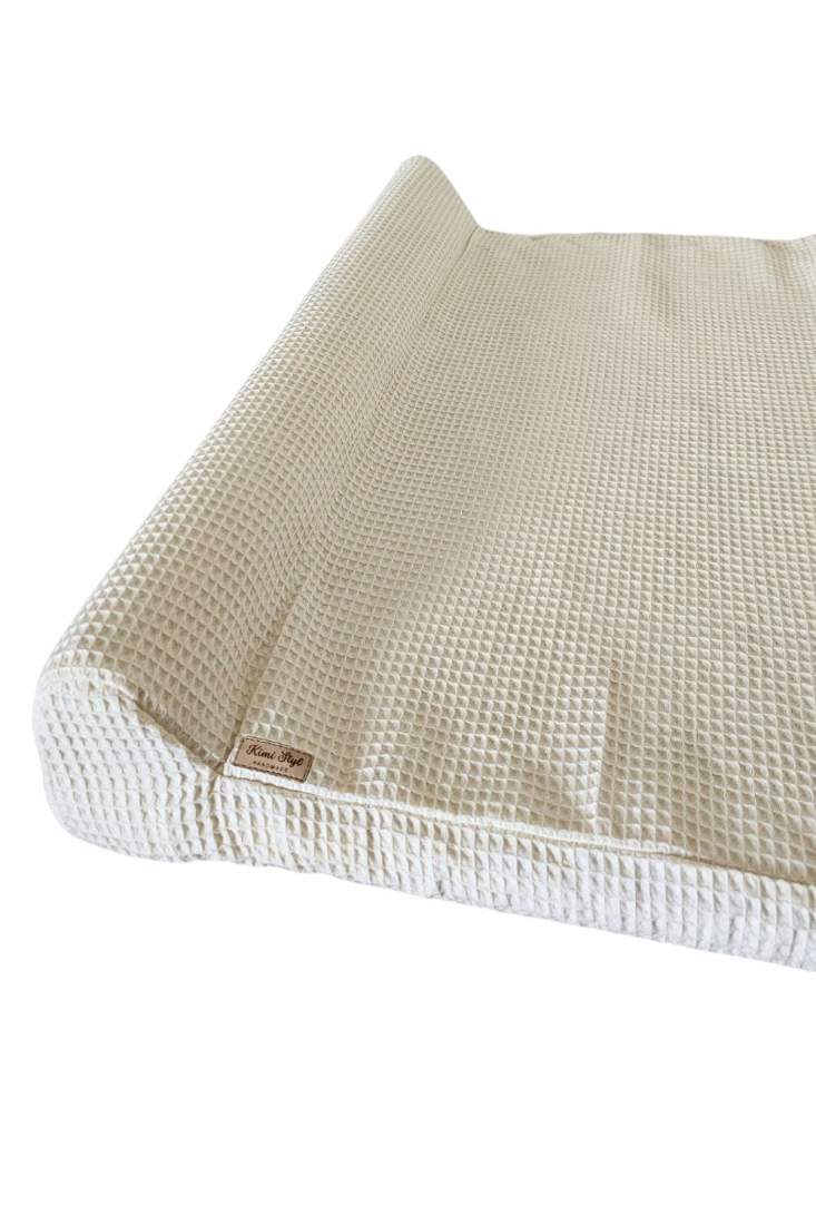 białe tło - 2025-10-01T055835.516.jpg