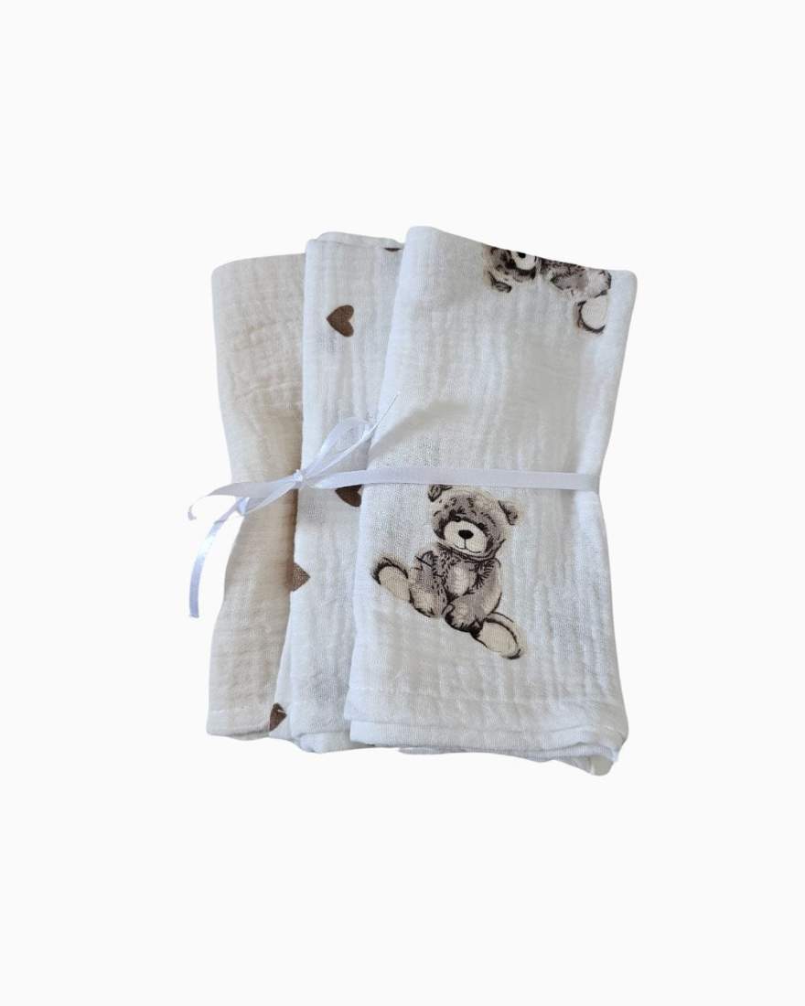 białe tło - 2025-11-17T054610.435.jpg