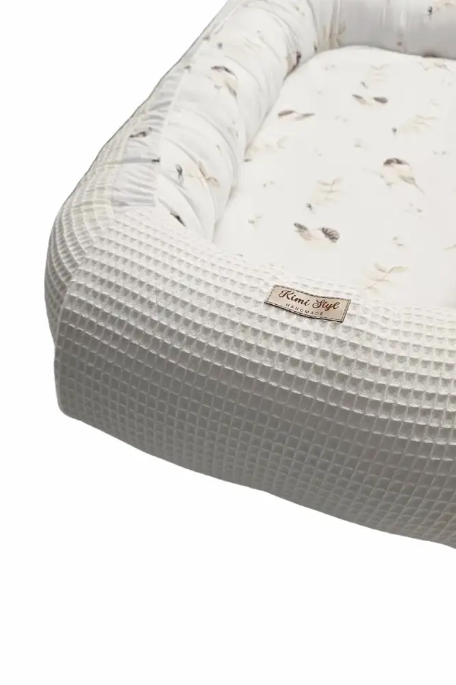 białe tło - 2025-11-21T212944.145_wynik.webp