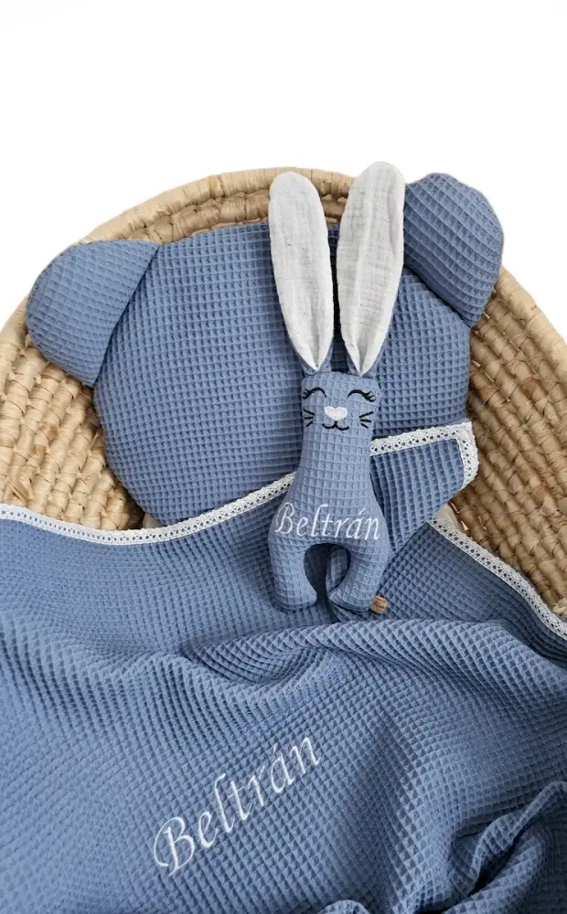 Kocyk wafelkowy + poduszka MIŚ+ Tuliś z imieniem JEANS