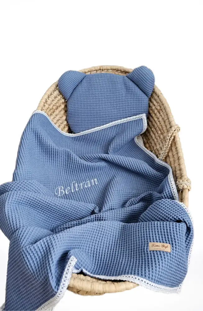 Zestaw otulacz/kocyk wafelkowy z poduszką JEANS koronka