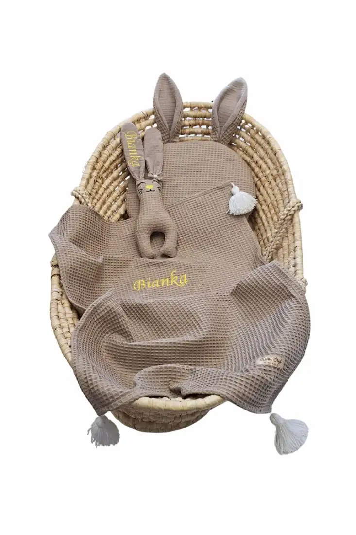 Zestaw Wafelkowy: Kocyk z chwostami, Poduszka Królik, Przytulanka Tuliś - BRĄZOWY prezent wyprawka baby shower